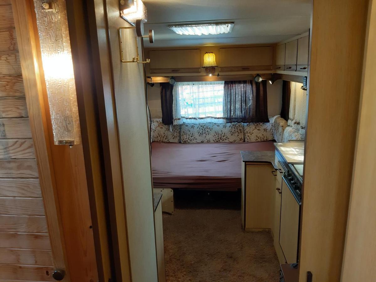 Country Rooms Near Athens - Airport Vravrona Eksteriør billede